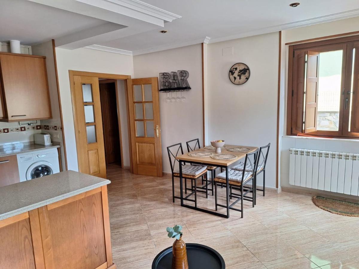 La Santina Y Su Jardin Appartement Avilés Buitenkant foto